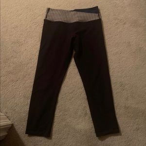Lululemon Crop Leggings Size 4